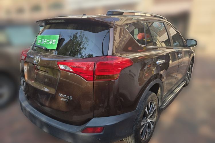 Used Toyota RAV4 2013 2.5L Automatic 4x4 Luxury Edition Rear Right 45 Deg