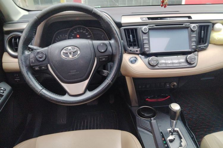 Used Toyota RAV4 2013 2.5L Automatic 4x4 Elite Edition Steering Wheel