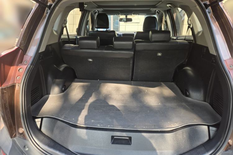 Used Toyota RAV4 2013 2.5L Automatic 4x4 Luxury Edition Trunk