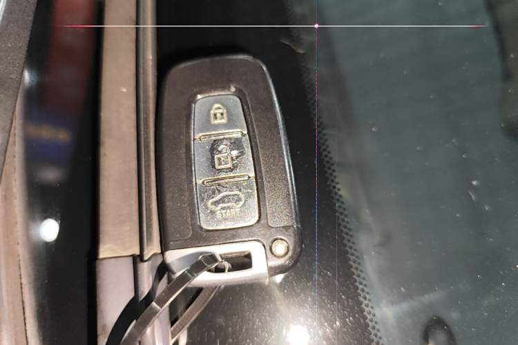 Used Toyota RAV4 2013 Special Edition 2.0L Automatic Classic Vehicle Key