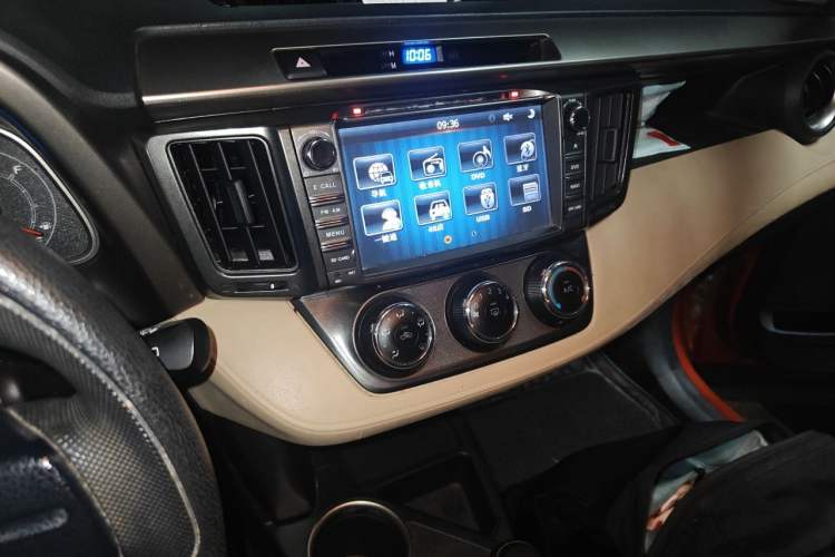Used Toyota RAV4 2013 2.0L CVT Two-Wheel Drive Urban Edition Audio And AC Panel