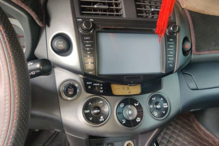 Used Toyota RAV4 2013 Special Edition 2.4L Automatic 4x4 Prestige Audio And AC Panel