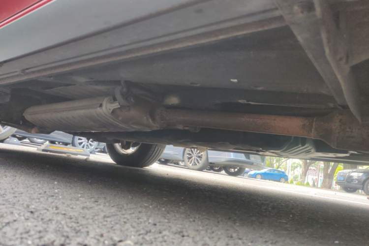 Used Toyota RAV4 2013 Special Edition 2.4L Automatic 4x4 Prestige Chassis Front Right