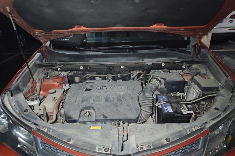 Used Toyota RAV4 2013 2.0L CVT Two-Wheel Drive Urban Edition Engine Bay