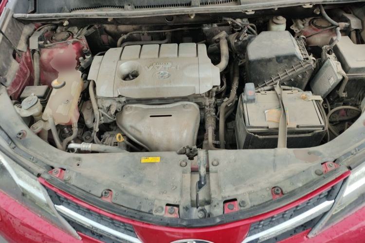 Used Toyota RAV4 2013 2.5L Automatic 4x4 Elite Edition Engine Bay