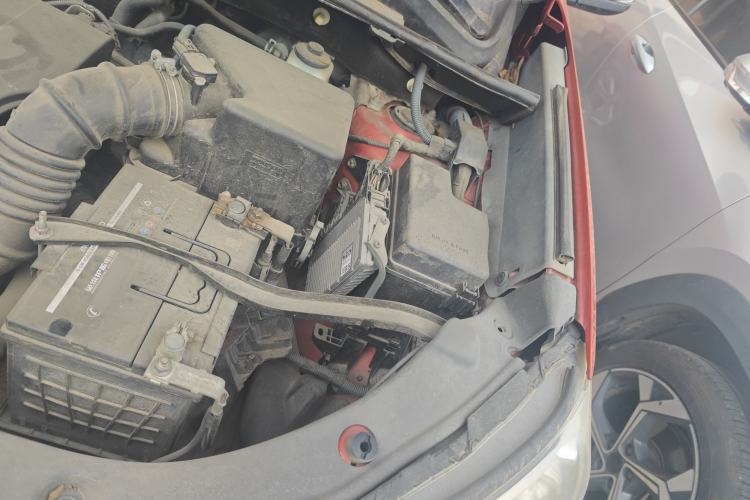 Used Toyota RAV4 2013 2.0L CVT Two-Wheel Drive Urban Edition Engine Bay Left