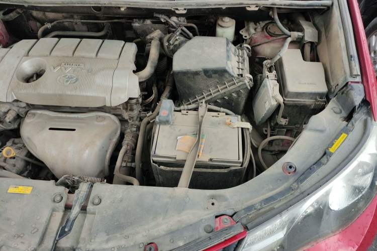 Used Toyota RAV4 2013 2.5L Automatic 4x4 Elite Edition Engine Bay Left