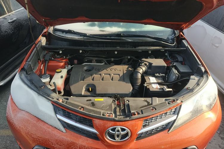 Used Toyota RAV4 2013 2.0L Manual Two-Wheel Drive Urban Edition Engine Bay
