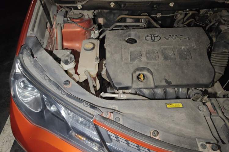 Used Toyota RAV4 2013 2.0L CVT Two-Wheel Drive Urban Edition Engine Bay Right