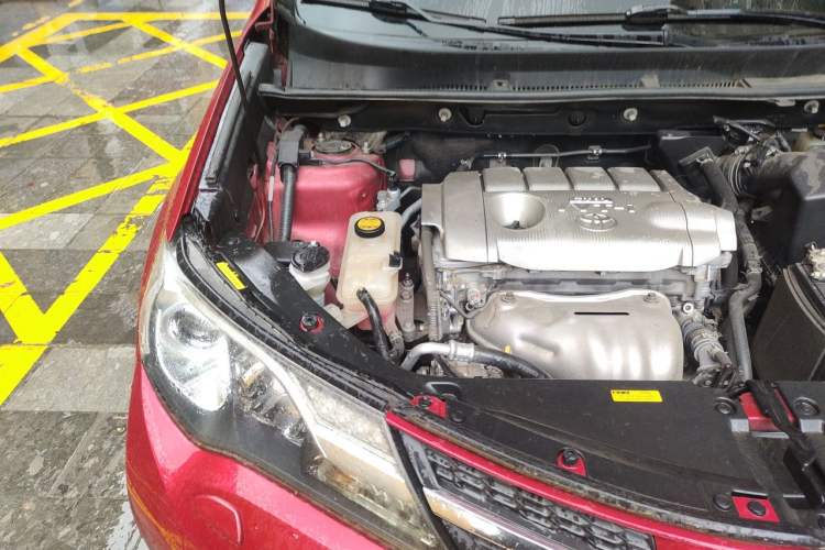 Used Toyota RAV4 2013 2.5L Automatic 4x4 Elite Edition Engine Bay Right