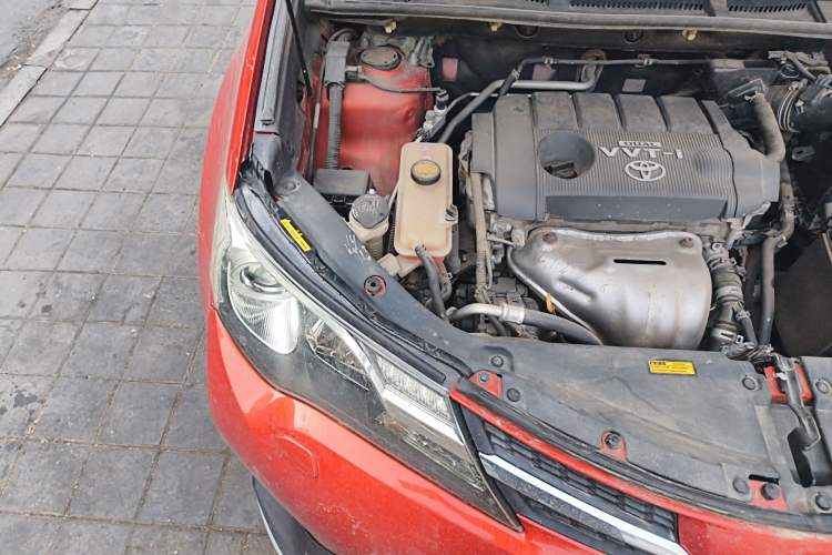 Used Toyota RAV4 2013 2.5L Automatic 4x4 Luxury Edition Engine Bay Right