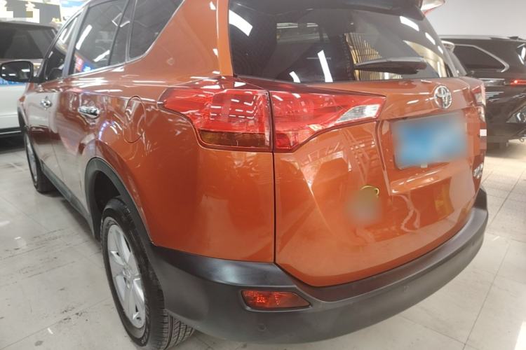 Used Toyota RAV4 2013 2.0L CVT Four-Wheel Drive New Edition Exterior 2