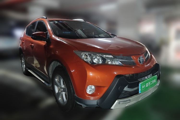 Used Toyota RAV4 2013 2.0L CVT Two-Wheel Drive Urban Edition Front Right 45 Deg