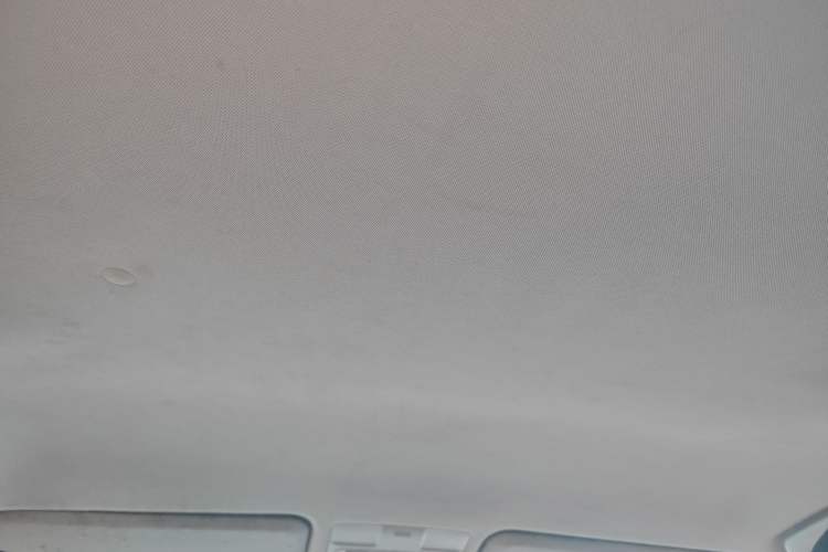 Used Toyota RAV4 2013 2.0L CVT Two-Wheel Drive Urban Edition Headliner