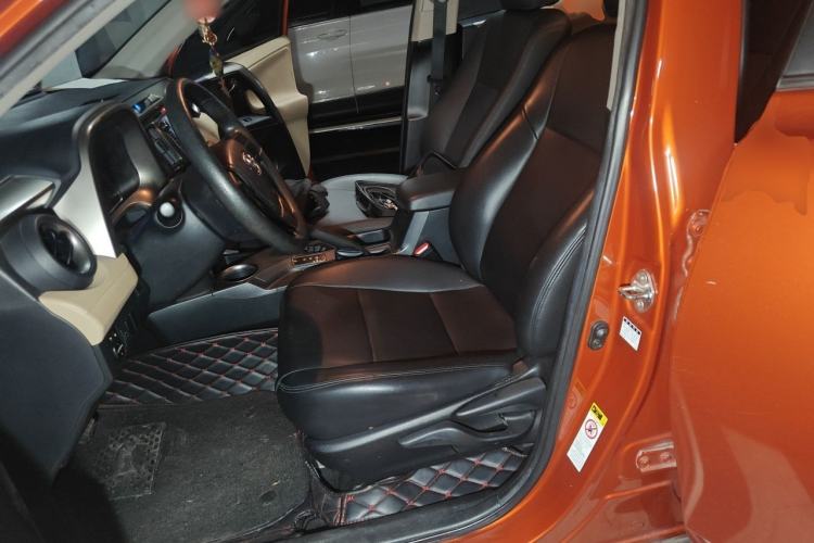 Used Toyota RAV4 2013 2.0L CVT Two-Wheel Drive Urban Edition Left Front Seat