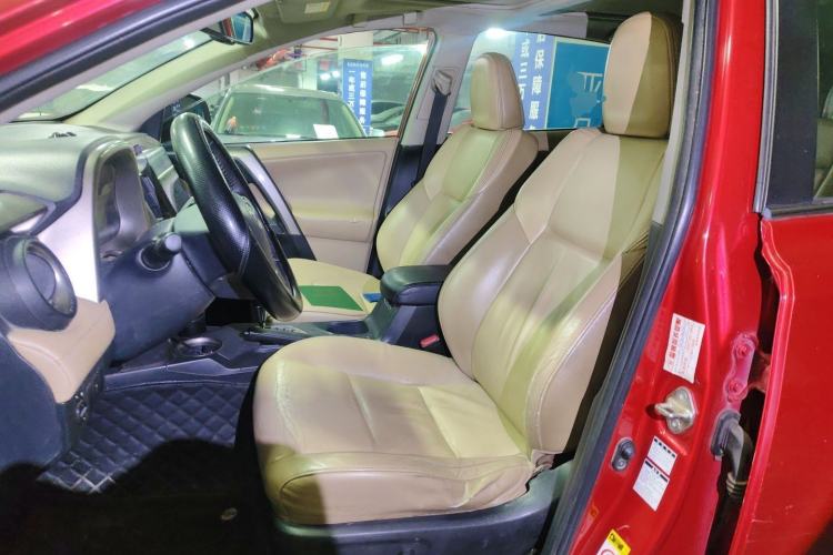 Used Toyota RAV4 2013 2.5L Automatic 4x4 Elite Edition Left Front Seat