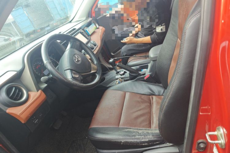 Used Toyota RAV4 2013 2.0L CVT Two-Wheel Drive Urban Edition Left Front Seat
