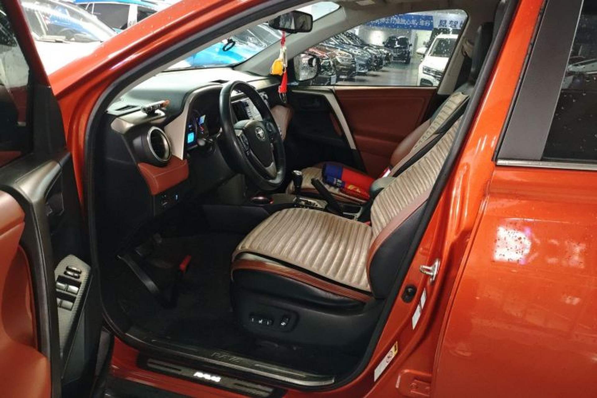 Used Toyota RAV4 2013 2.5L Automatic 4x4 Elite Edition Left Front Seat