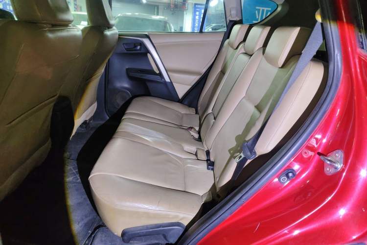 Used Toyota RAV4 2013 2.5L Automatic 4x4 Elite Edition Left Rear Seat