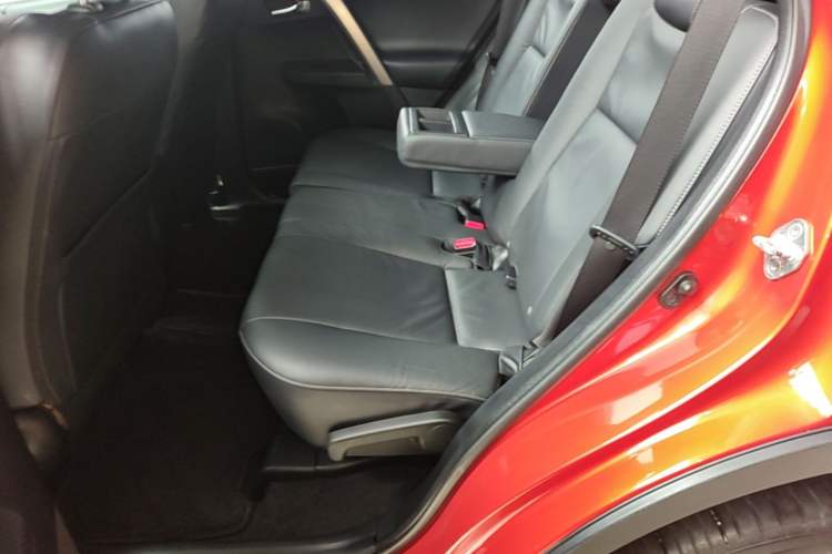 Used Toyota RAV4 2013 2.5L Automatic 4x4 Luxury Edition Left Rear Seat
