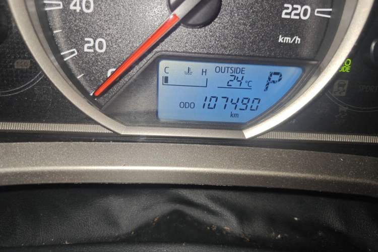 Used Toyota RAV4 2013 2.0L CVT Two-Wheel Drive Urban Edition Odometer Close Up