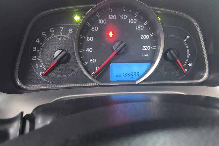 Used Toyota RAV4 2013 2.5L Automatic 4x4 Elite Edition Odometer Close Up