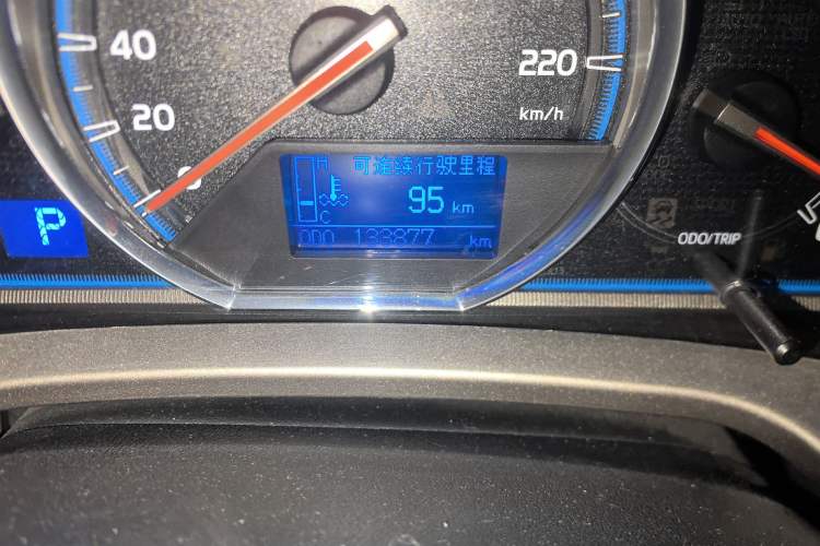 Used Toyota RAV4 2013 2.5L Automatic 4x4 Luxury Edition Odometer Close Up
