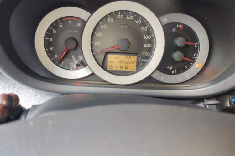 Used Toyota RAV4 2013 Special Edition 2.4L Automatic 4x4 Prestige Odometer Close Up