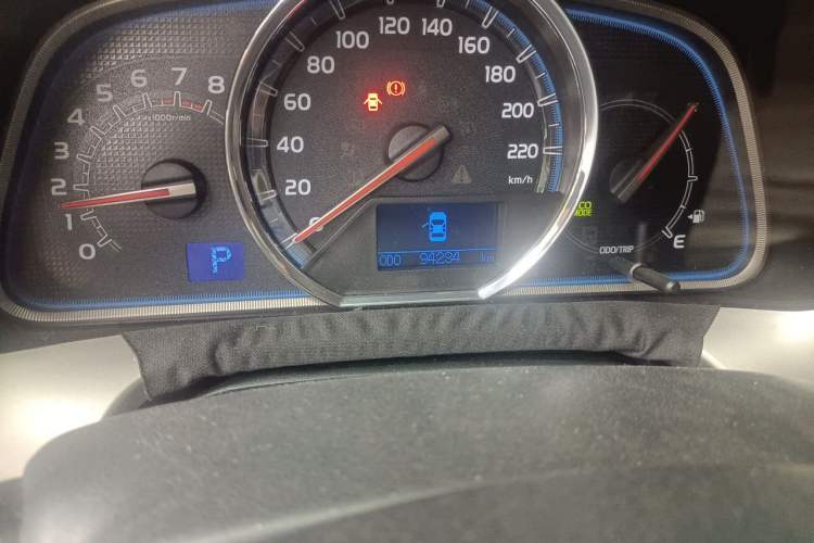 Used Toyota RAV4 2013 2.5L Automatic 4x4 Prestige Edition Odometer Close Up