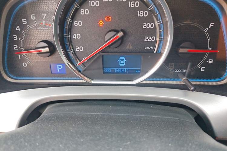 Used Toyota RAV4 2013 2.5L Automatic 4x4 Luxury Edition Odometer Close Up