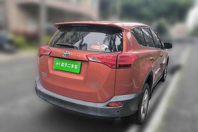 Used Toyota RAV4 2013 2.0L CVT Four-Wheel Drive Fashion Edition Rear Right 45 Deg