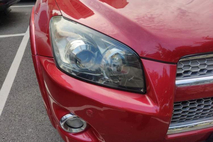 Used Toyota RAV4 2013 Special Edition 2.4L Automatic 4x4 Prestige Right Front Headlight