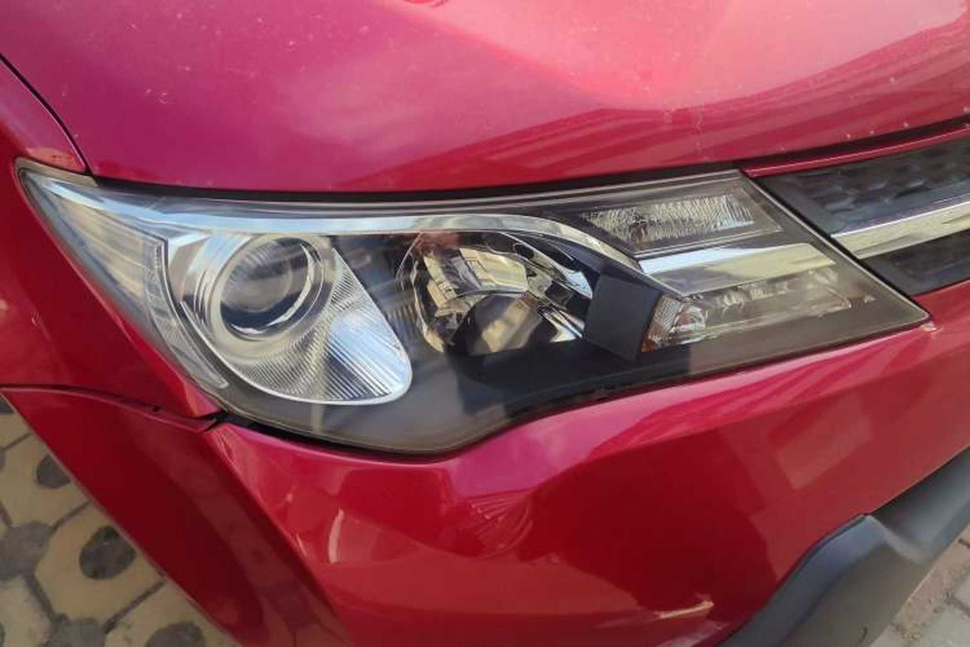 Used Toyota RAV4 2013 2.0L CVT Four-Wheel Drive New Edition Right Front Headlight