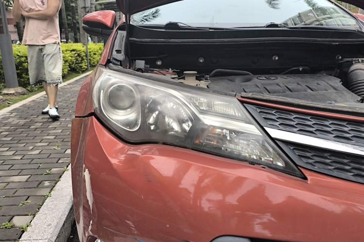 Used Toyota RAV4 2013 2.0L CVT Four-Wheel Drive Fashion Edition Right Front Headlight