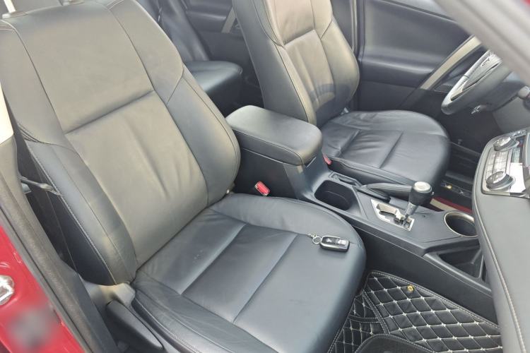 Used Toyota RAV4 2013 2.5L Automatic 4x4 Elite Edition Right Front Seat