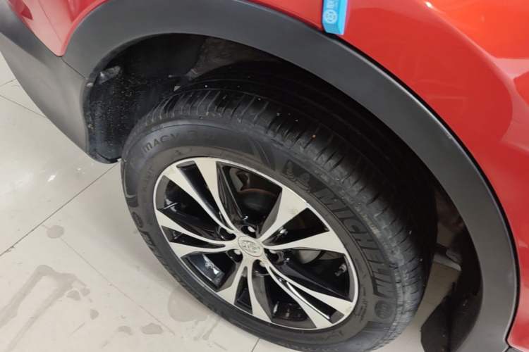 Used Toyota RAV4 2013 2.5L Automatic 4x4 Luxury Edition Right Rear Wheel Hub