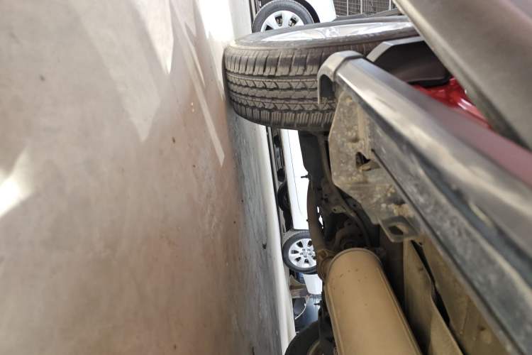 Used Toyota RAV4 2013 2.0L CVT Four-Wheel Drive New Edition Right Side Sill
