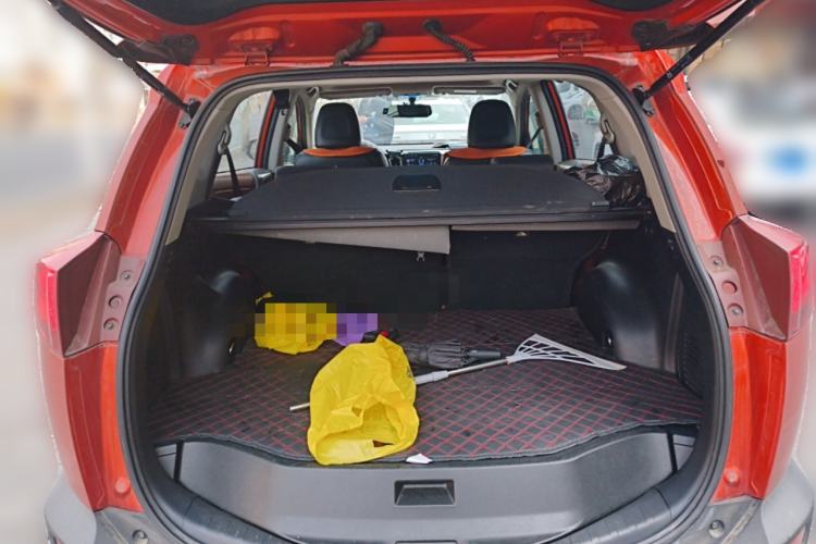 Used Toyota RAV4 2013 2.5L Automatic 4x4 Luxury Edition Trunk