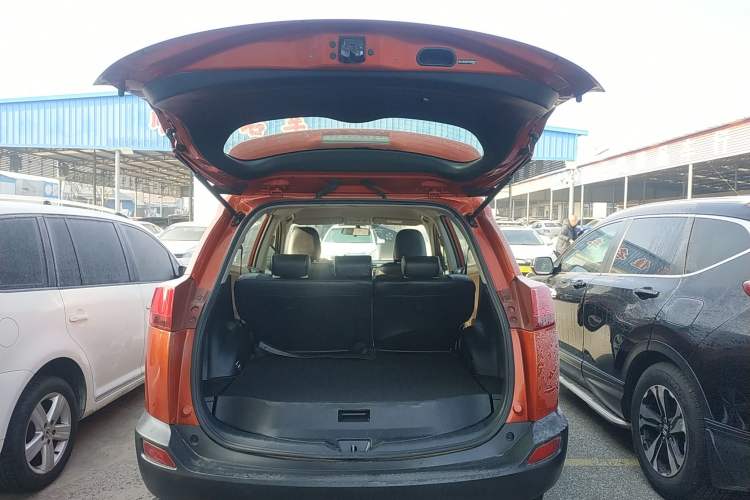 Used Toyota RAV4 2013 2.0L Manual Two-Wheel Drive Urban Edition Trunk