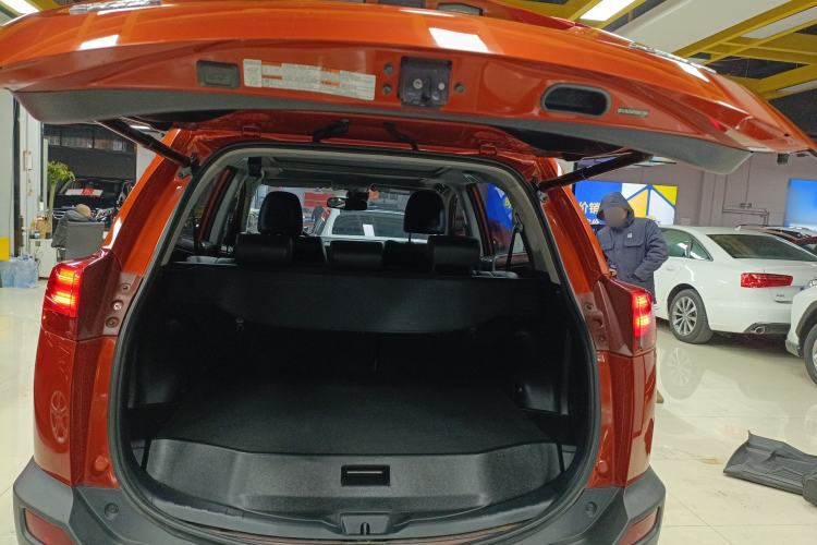 Used Toyota RAV4 2013 2.5L Automatic 4x4 Prestige Edition Trunk