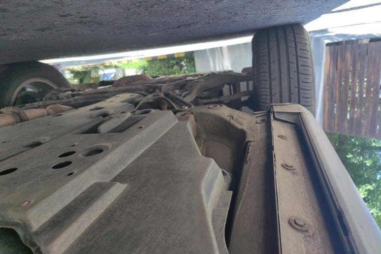 Used Toyota RAV4 2013 2.5L Automatic 4x4 Elite Edition Chassis Front Left