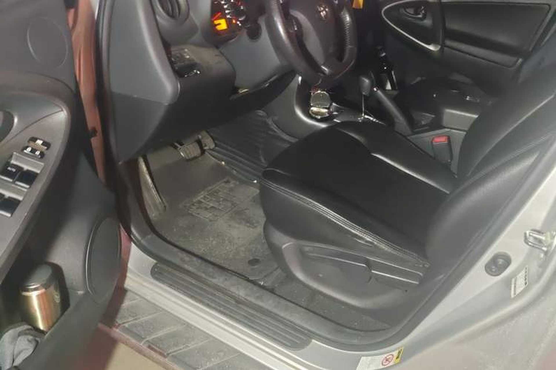 Used Toyota RAV4 2013 Special Edition 2.0L Automatic Classic Driver Seat