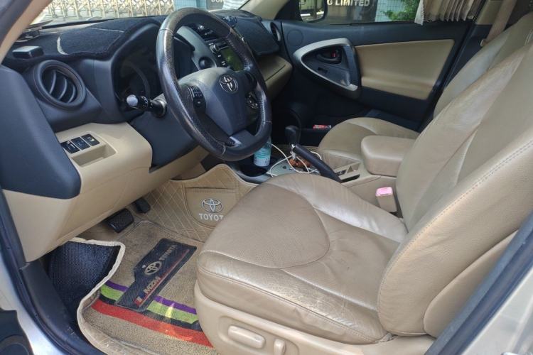 Used Toyota RAV4 2013 Special Edition 2.0L Automatic Elite Driver Seat