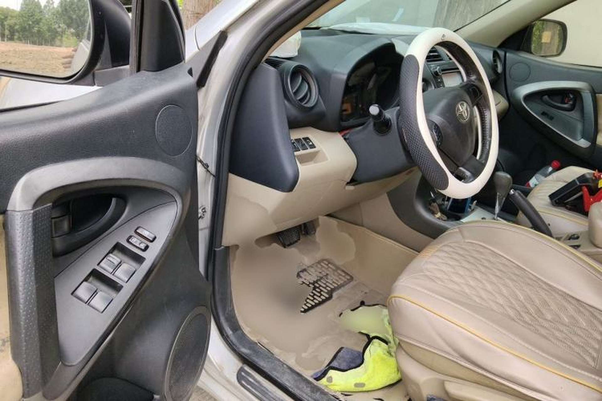 Used Toyota RAV4 2013 Special Edition 2.0L Automatic Elite Driver Seat
