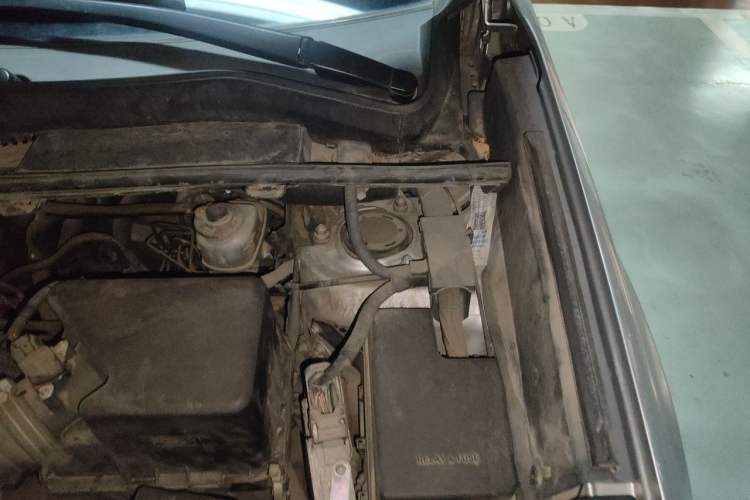 Used Toyota RAV4 2013 2.0L Manual Two-Wheel Drive Urban Edition Engine Bay Left