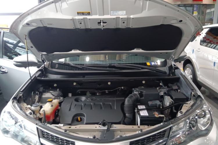 Used Toyota RAV4 2013 2.0L CVT Two-Wheel Drive Urban Edition Engine Bay