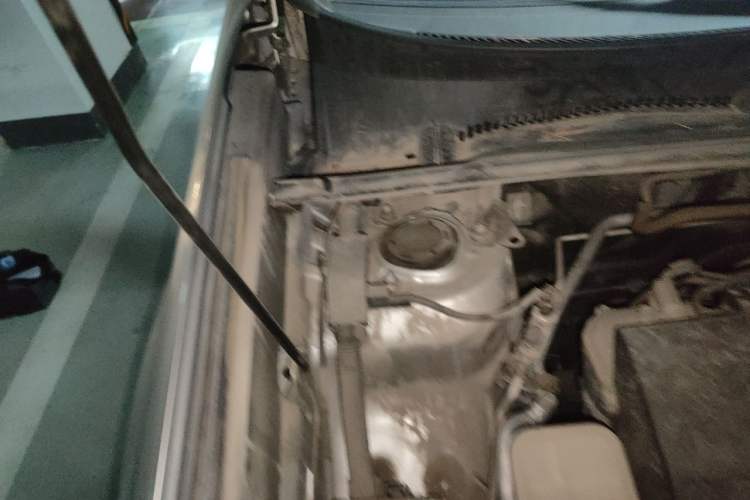 Used Toyota RAV4 2013 2.0L Manual Two-Wheel Drive Urban Edition Engine Bay Right
