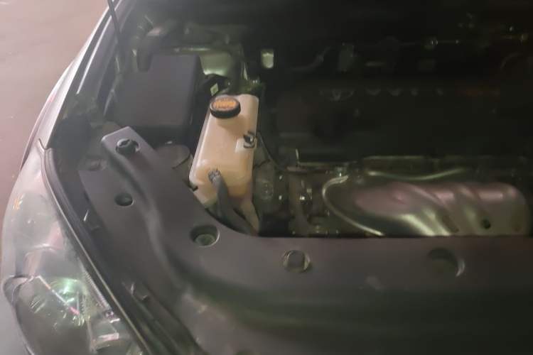 Used Toyota RAV4 2013 Special Edition 2.0L Automatic Classic Engine Bay Right