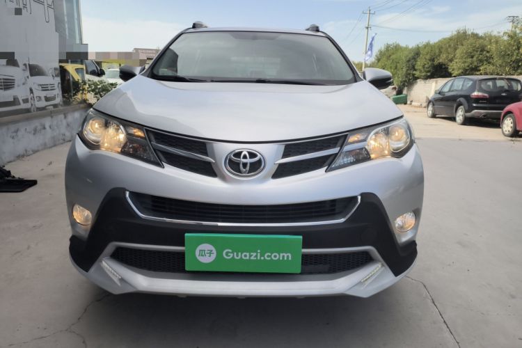 Used Toyota RAV4 2013 2.0L CVT Four-Wheel Drive Fashion Edition Front