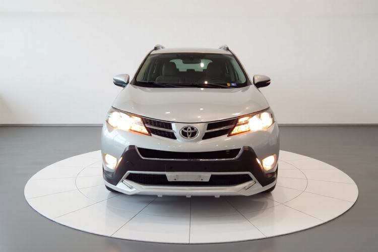 Used Toyota RAV4 2013 2.0L CVT Two-Wheel Drive Urban Edition Front